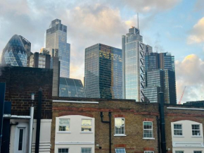 Flat in Aldgate East, London